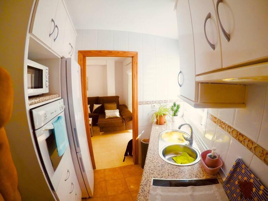 Apartamento Joanna Playa Кастел де Феро Екстериор снимка