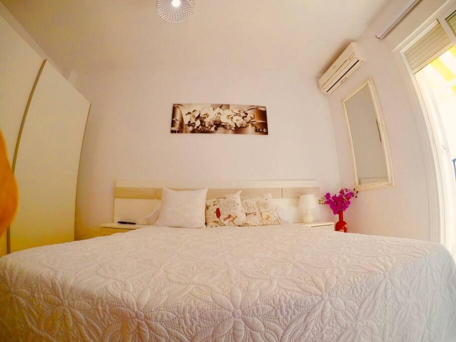 Apartamento Joanna Playa Кастел де Феро Екстериор снимка